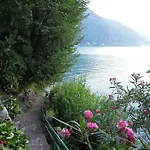 Apartmán Charming House With Private Dock On Argegno