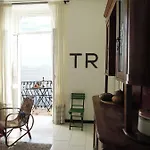 Charming House With Private Dock On *