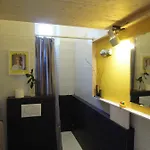 Charming House With Private Dock On *