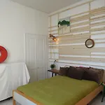 Charming House With Private Dock On Apartmán *