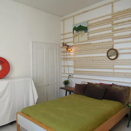 Charming House With Private Dock On 아파트 *