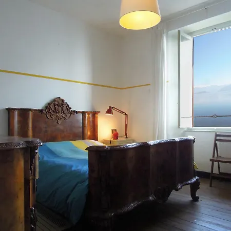 Charming House With Private Dock On * 아르제뇨