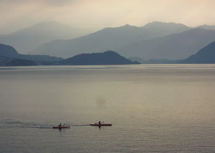 Charming House With Private Dock On Apartment