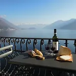 Charming House With Private Dock On Argegno