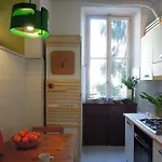Appartement Charming House With Private Dock On *