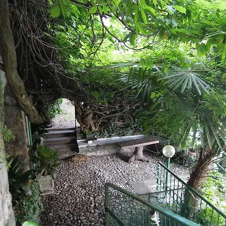 아파트 Charming House With Private Dock On 아르제뇨