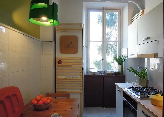 Appartement Charming House With Private Dock On *